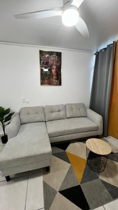 Appartement Proche Aeroport Au Rez-De-Chaussee Les Abymes Eksteriør billede